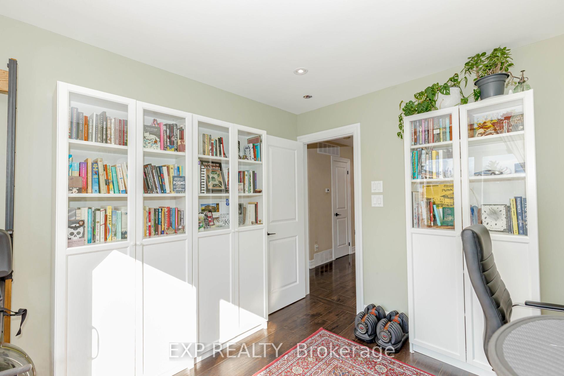 Photo 23 of 90 Welbourn Drive, Hamilton, Balfour — HOMEH