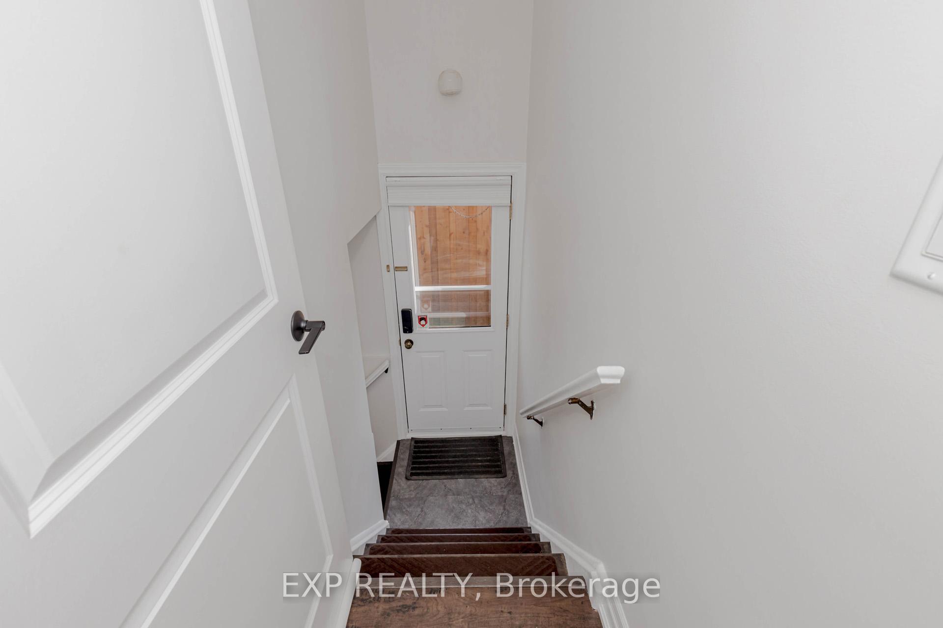 Photo 22 of 90 Welbourn Drive, Hamilton, Balfour — HOMEH