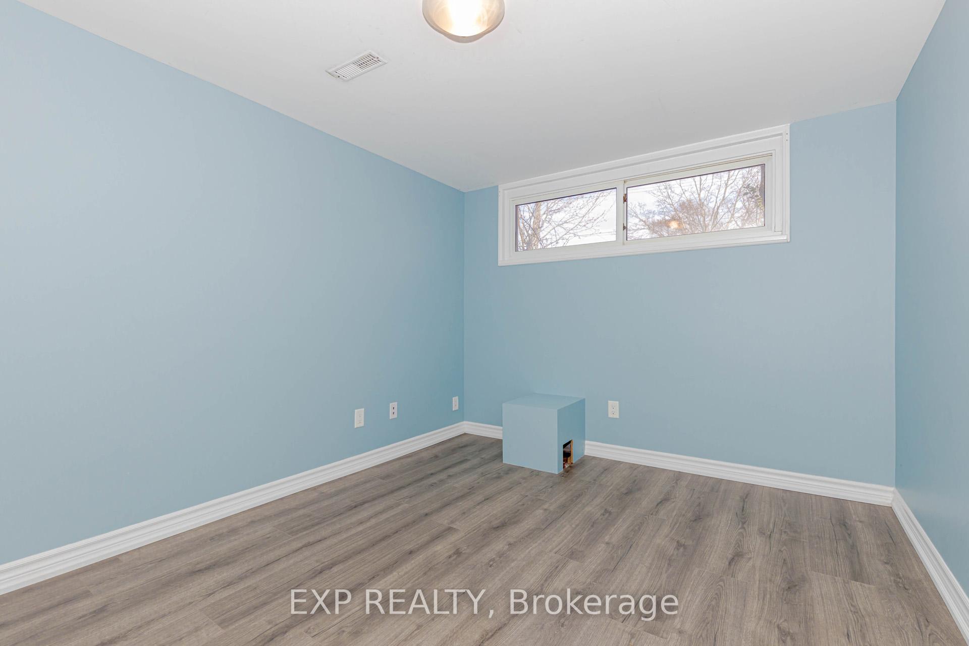 Photo 37 of 90 Welbourn Drive, Hamilton, Balfour — HOMEH
