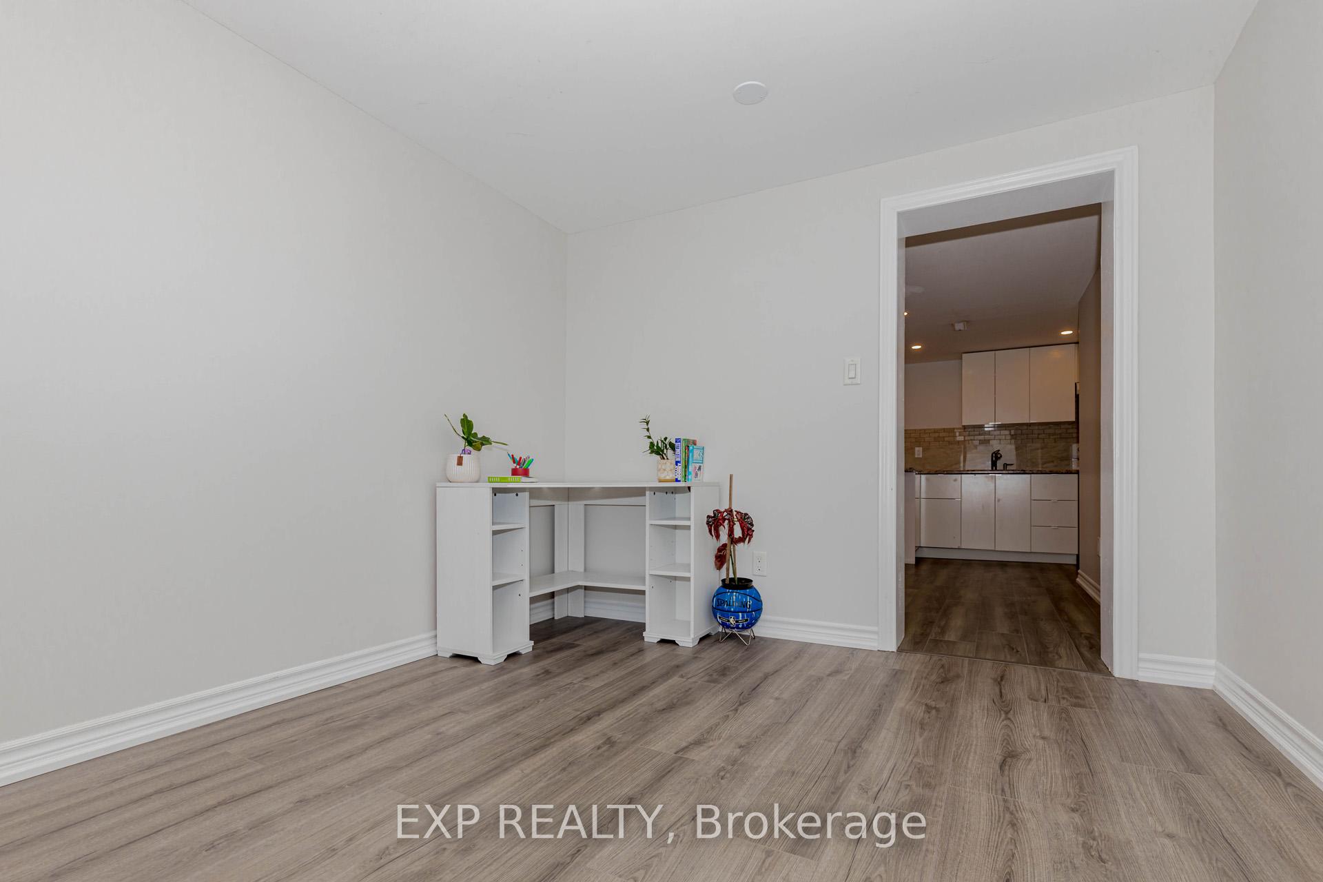 Photo 34 of 90 Welbourn Drive, Hamilton, Balfour — HOMEH