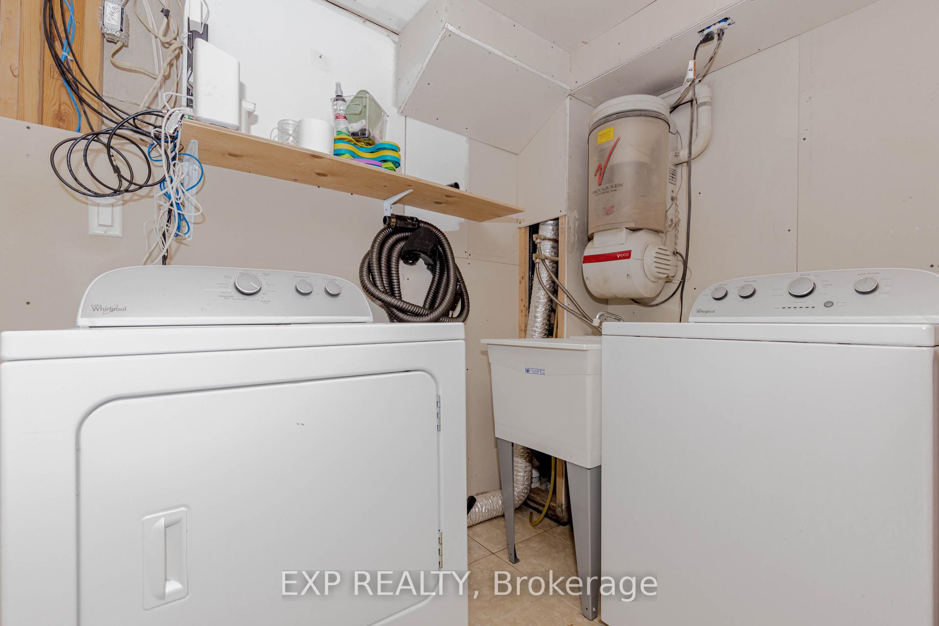 Photo 43 of 90 Welbourn Drive, Hamilton, Balfour — HOMEH