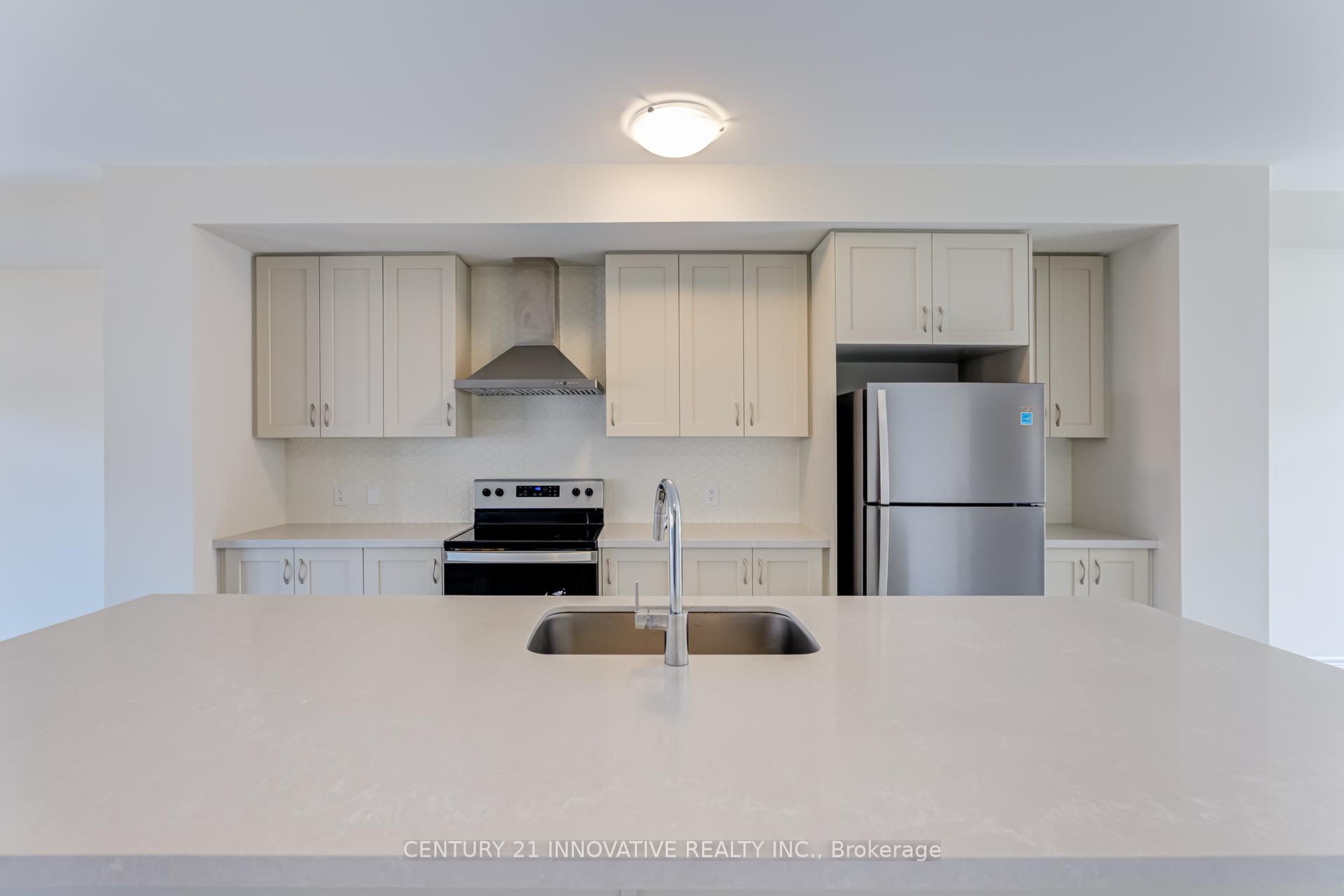 Photo 10 of 4 Icemaker Way, Whitby, Rural Whitby — HOMEH