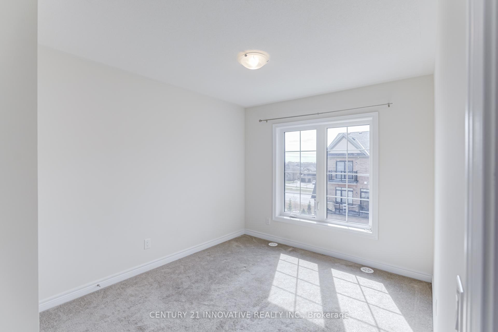 Photo 13 of 4 Icemaker Way, Whitby, Rural Whitby — HOMEH