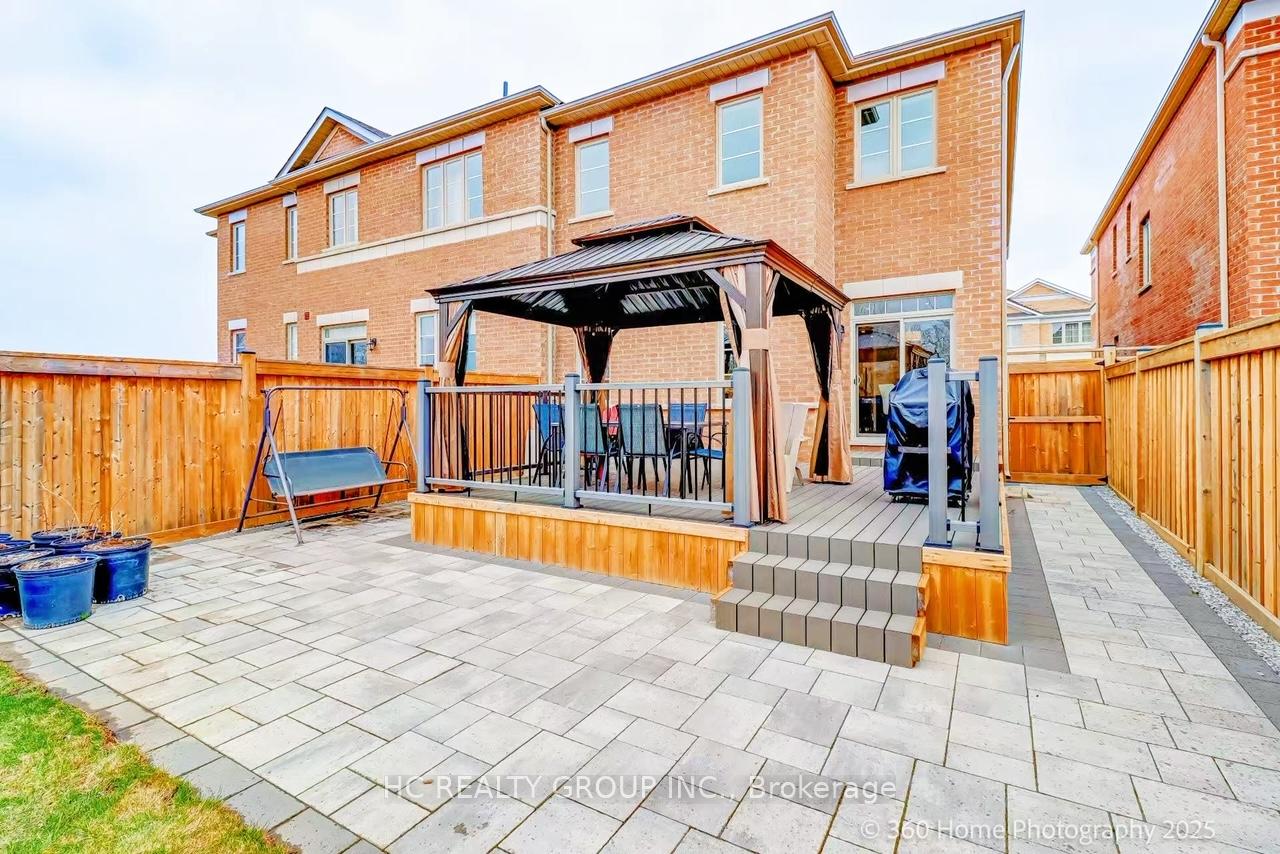 Photo 12 of 24 Decast Crescent, Markham, Box Grove — HOMEH