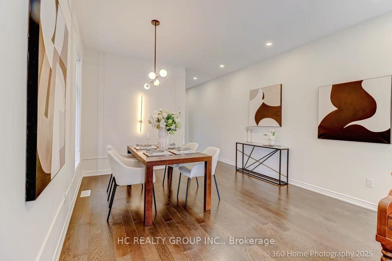 Photo 4 of 24 Decast Crescent, Markham, Box Grove — HOMEH