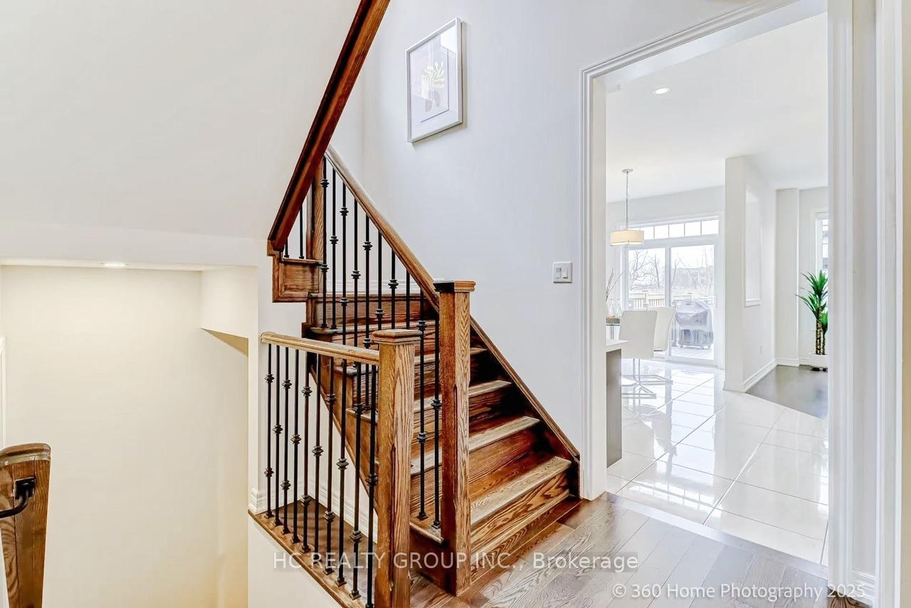 Photo 8 of 24 Decast Crescent, Markham, Box Grove — HOMEH