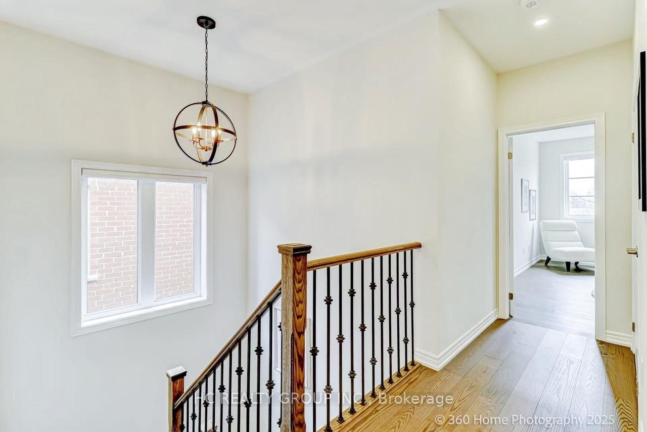 Photo 23 of 24 Decast Crescent, Markham, Box Grove — HOMEH