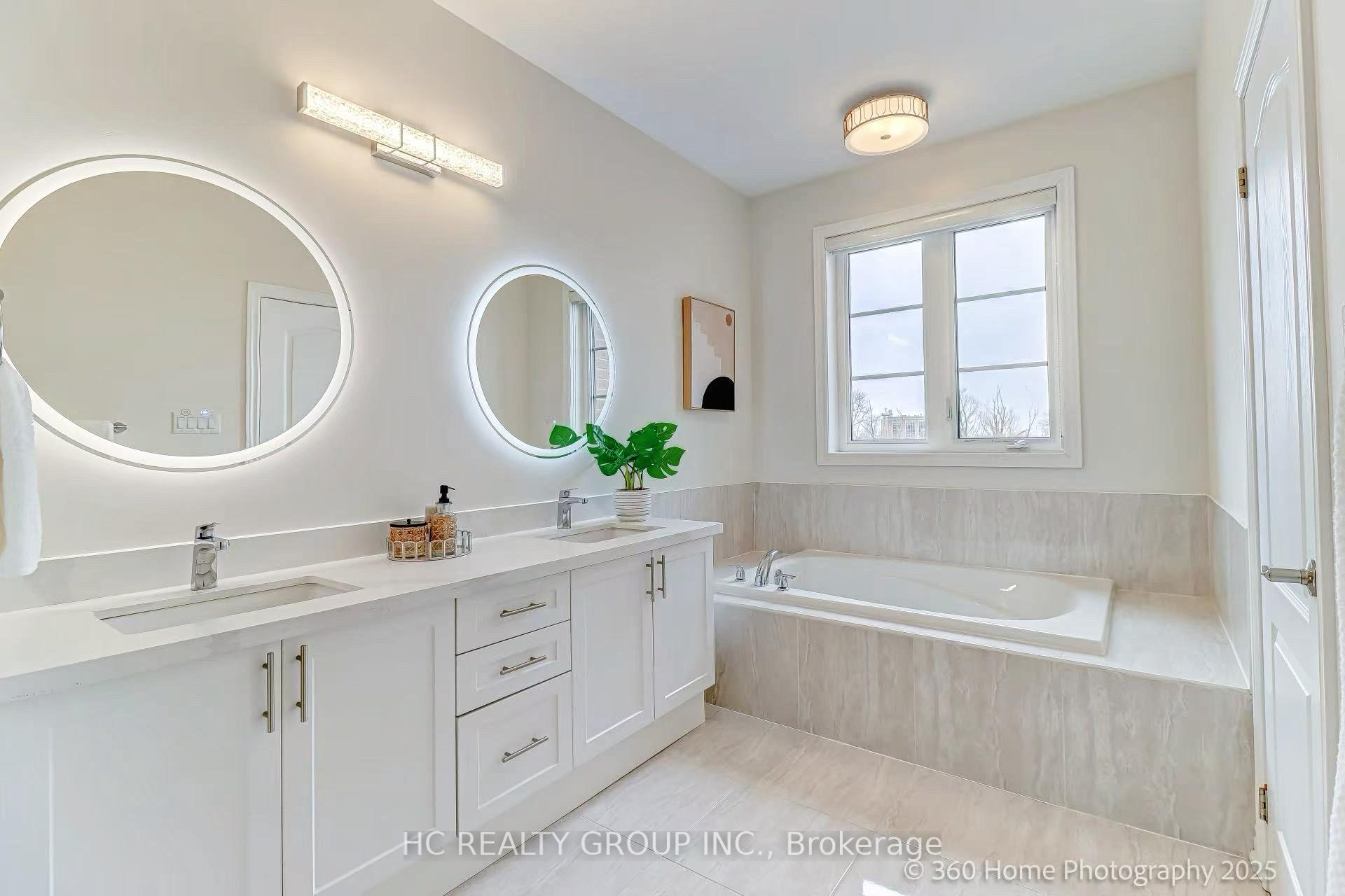 Photo 43 of 24 Decast Crescent, Markham, Box Grove — HOMEH