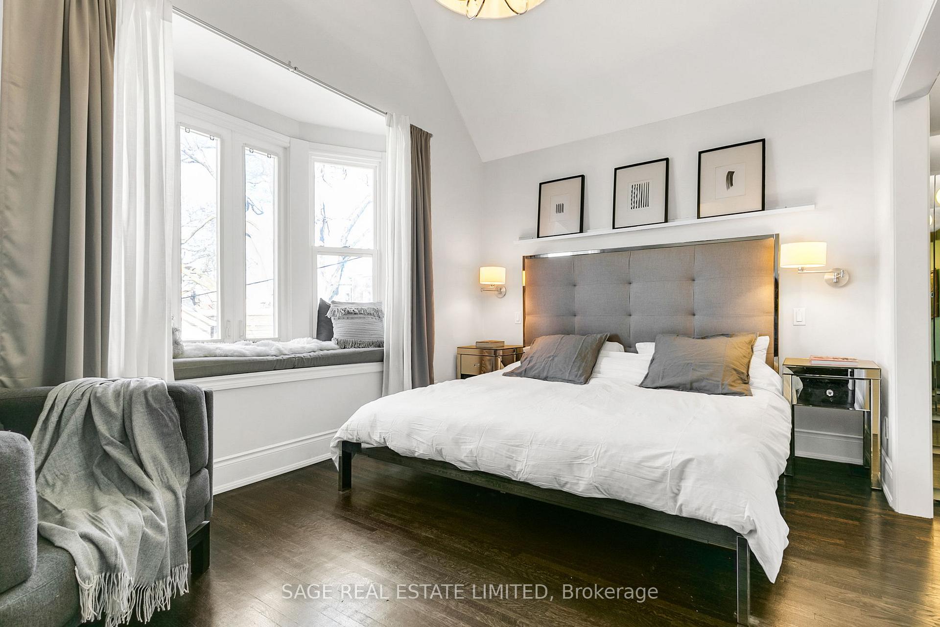 Photo 10 of 275 Woodfield Road, Toronto, Greenwood-Coxwell — HOMEH