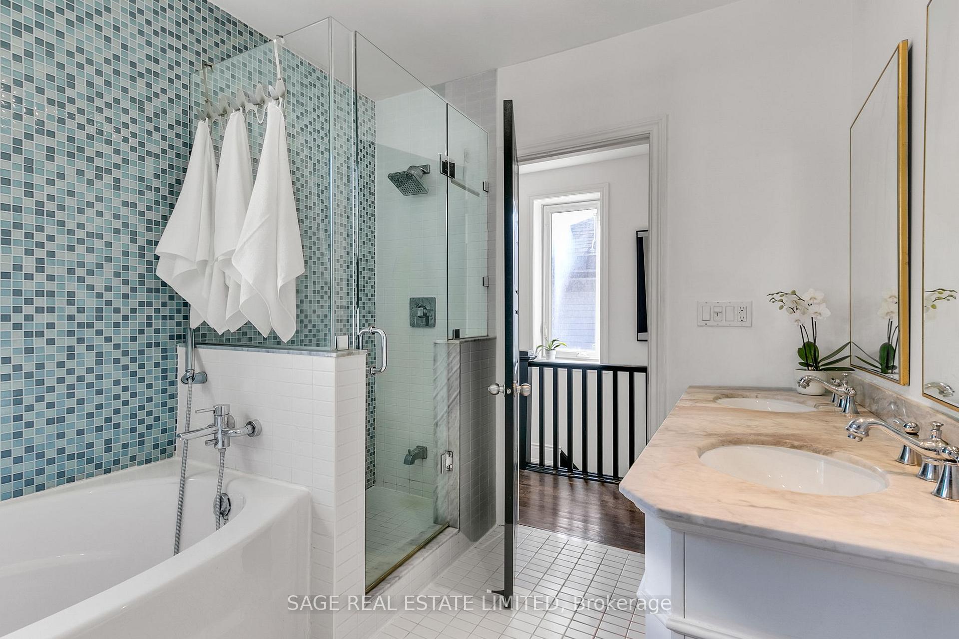 Photo 25 of 275 Woodfield Road, Toronto, Greenwood-Coxwell — HOMEH