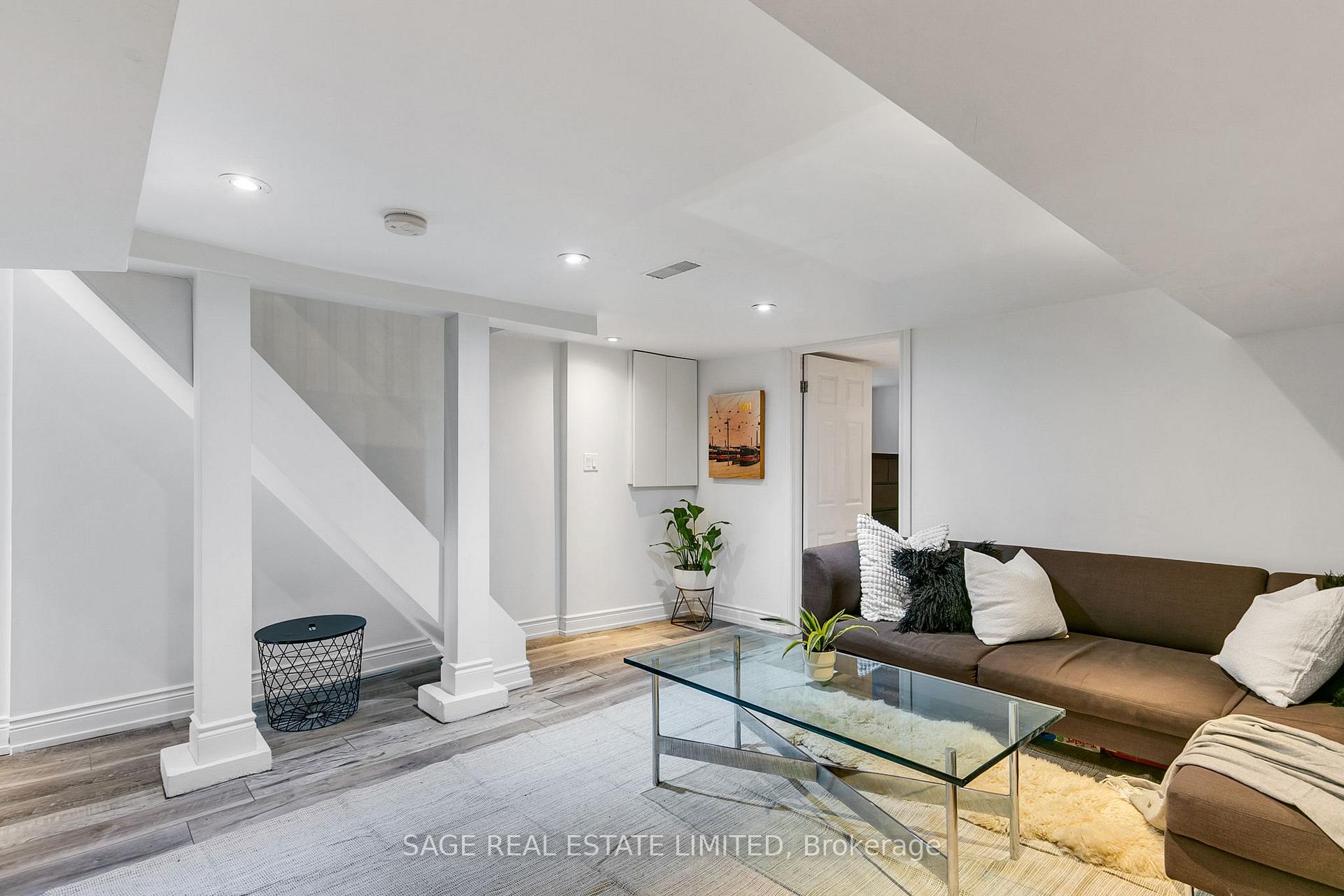 Photo 32 of 275 Woodfield Road, Toronto, Greenwood-Coxwell — HOMEH