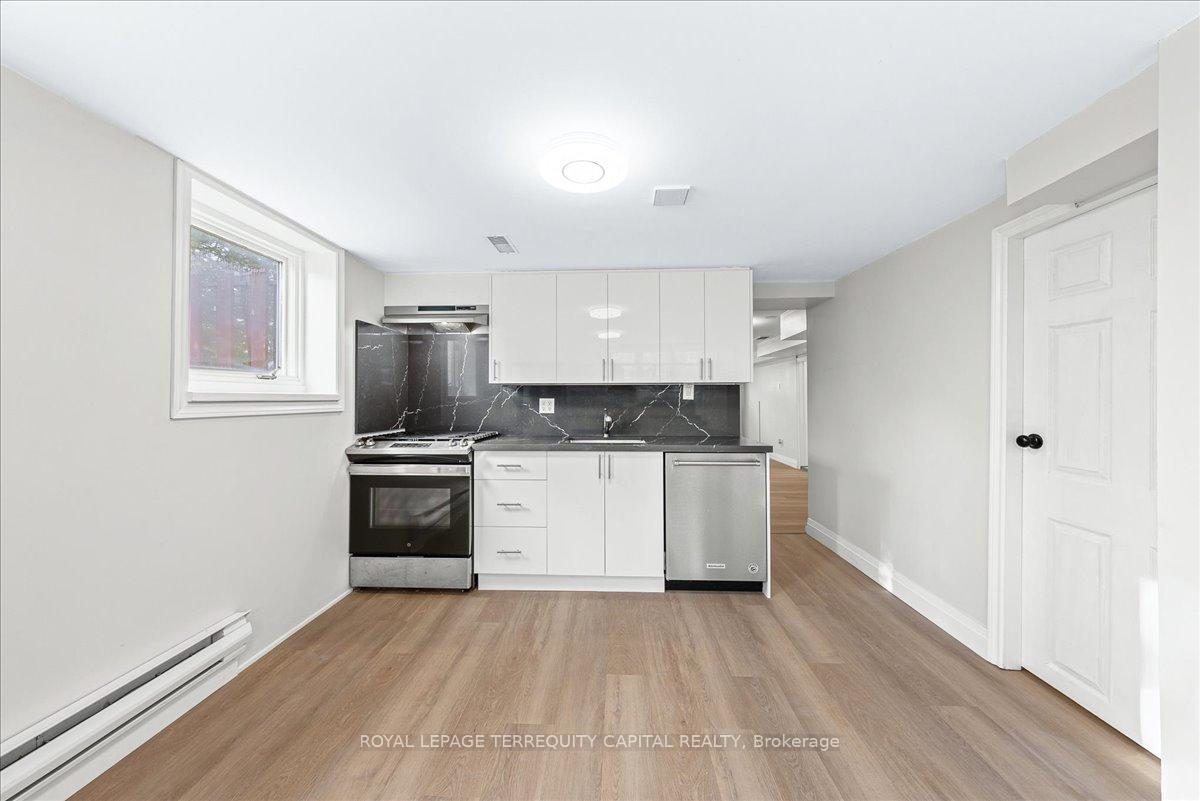 Photo 9 of Unit Lower, 224 Walnut Crescent, Barrie, Bayshore — HOMEH