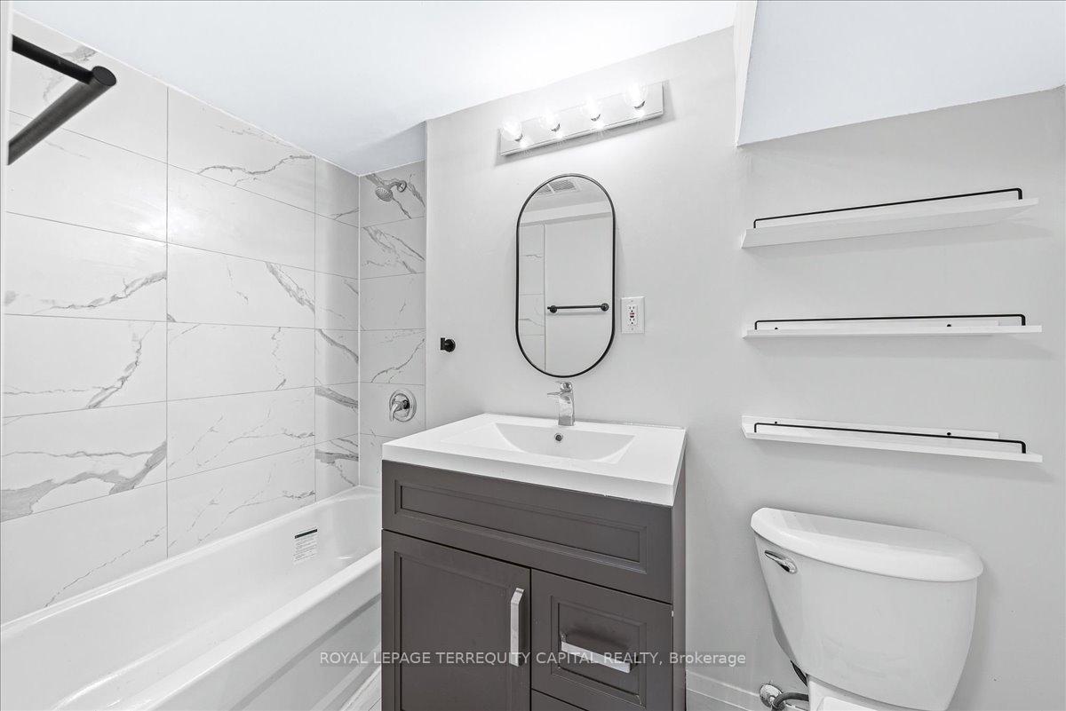 Photo 24 of Unit Lower, 224 Walnut Crescent, Barrie, Bayshore — HOMEH