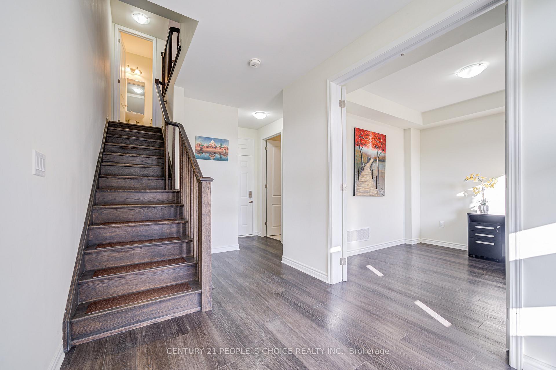 Photo 2 of 3322 Thunderbird Promenade, Pickering, Rural Pickering — HOMEH