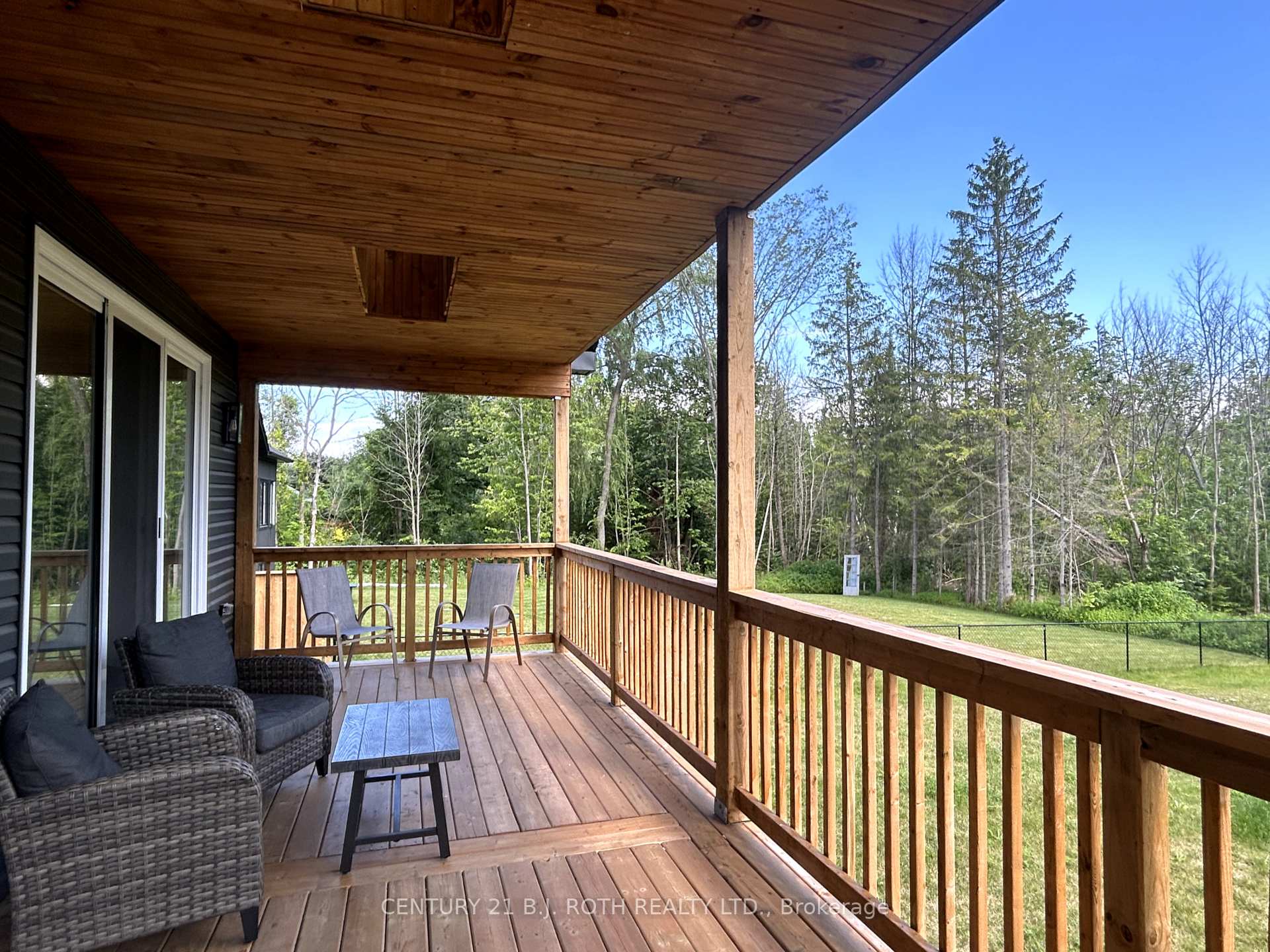 Photo 33 of 527 Mapleview Drive E, Innisfil, Rural Innisfil — HOMEH