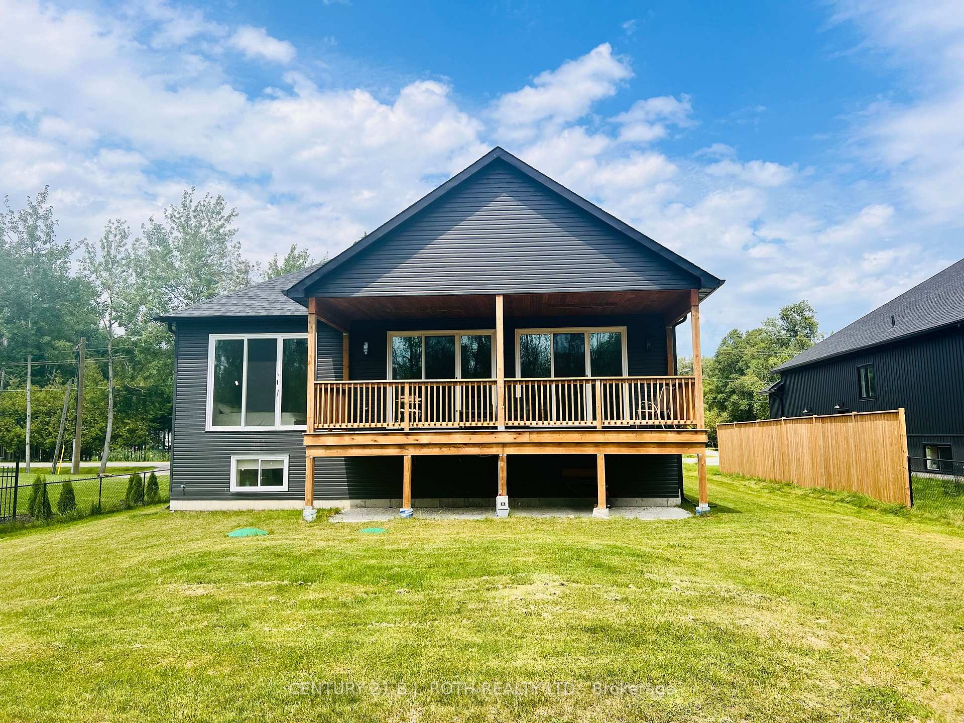 Photo 34 of 527 Mapleview Drive E, Innisfil, Rural Innisfil — HOMEH