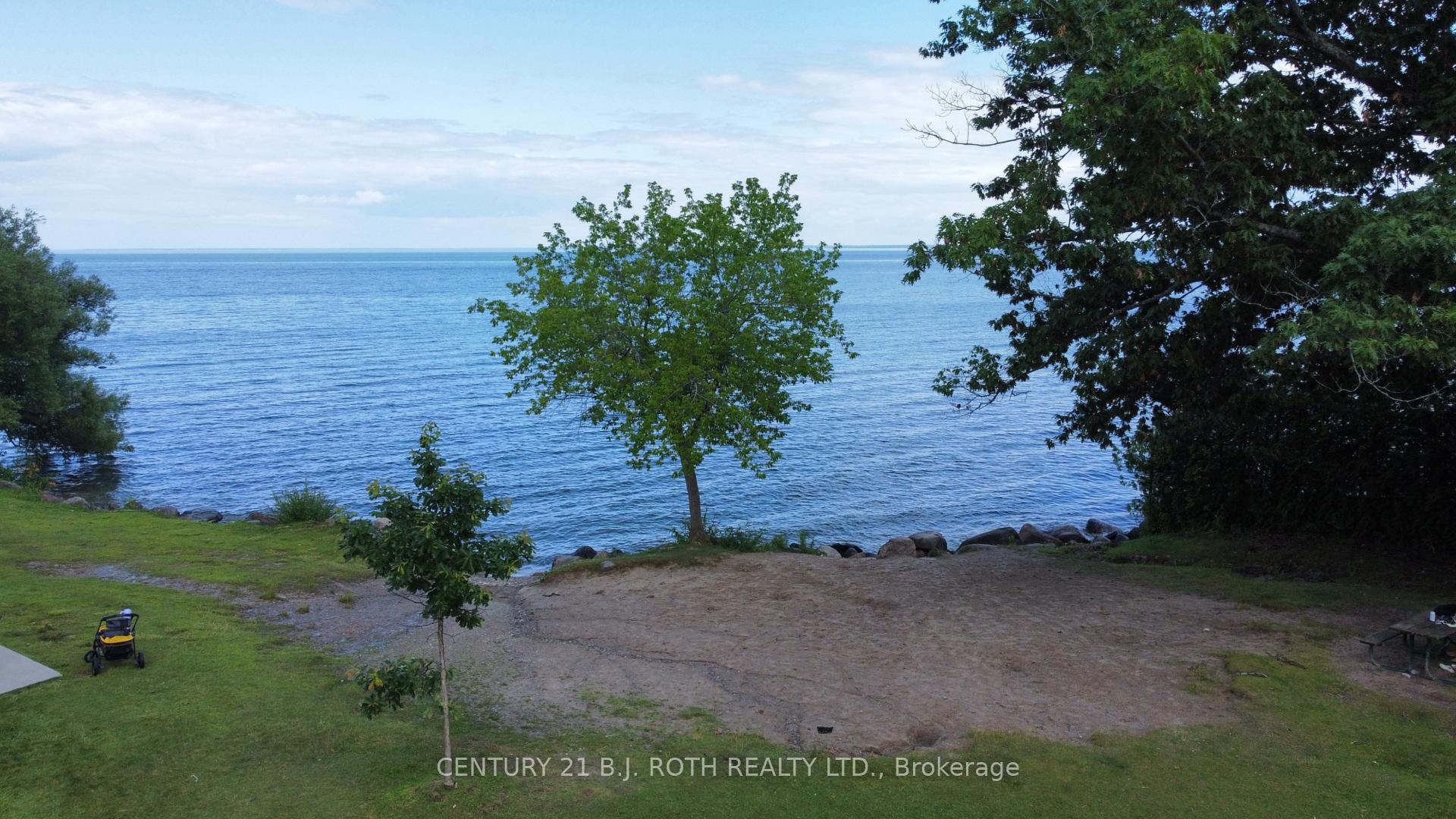 Photo 22 of 527 Mapleview Drive E, Innisfil, Rural Innisfil — HOMEH