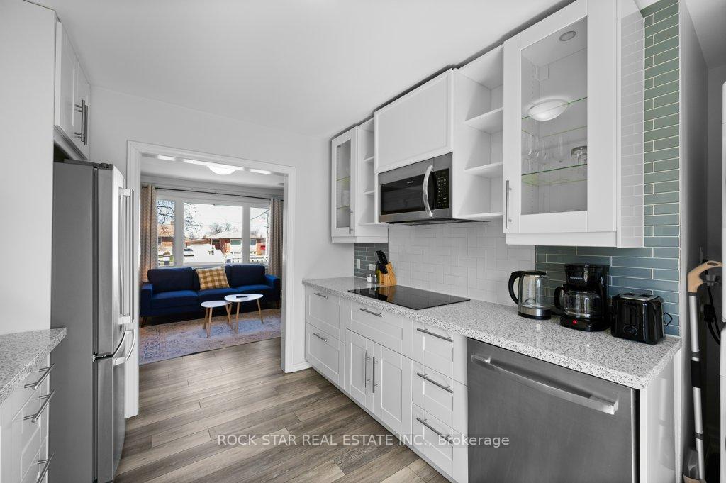 Photo 12 of 830 Mohawk Road E, Hamilton, Hampton Heights — HOMEH