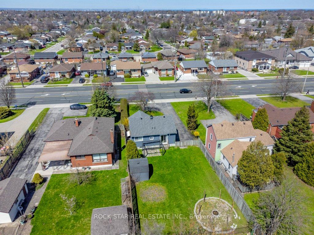 Photo 33 of 830 Mohawk Road E, Hamilton, Hampton Heights — HOMEH