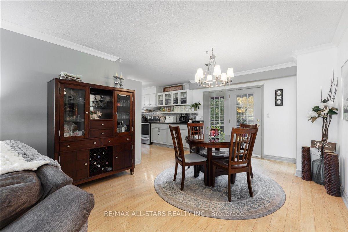 Photo 5 of 20 James Street, Georgina, Pefferlaw — HOMEH