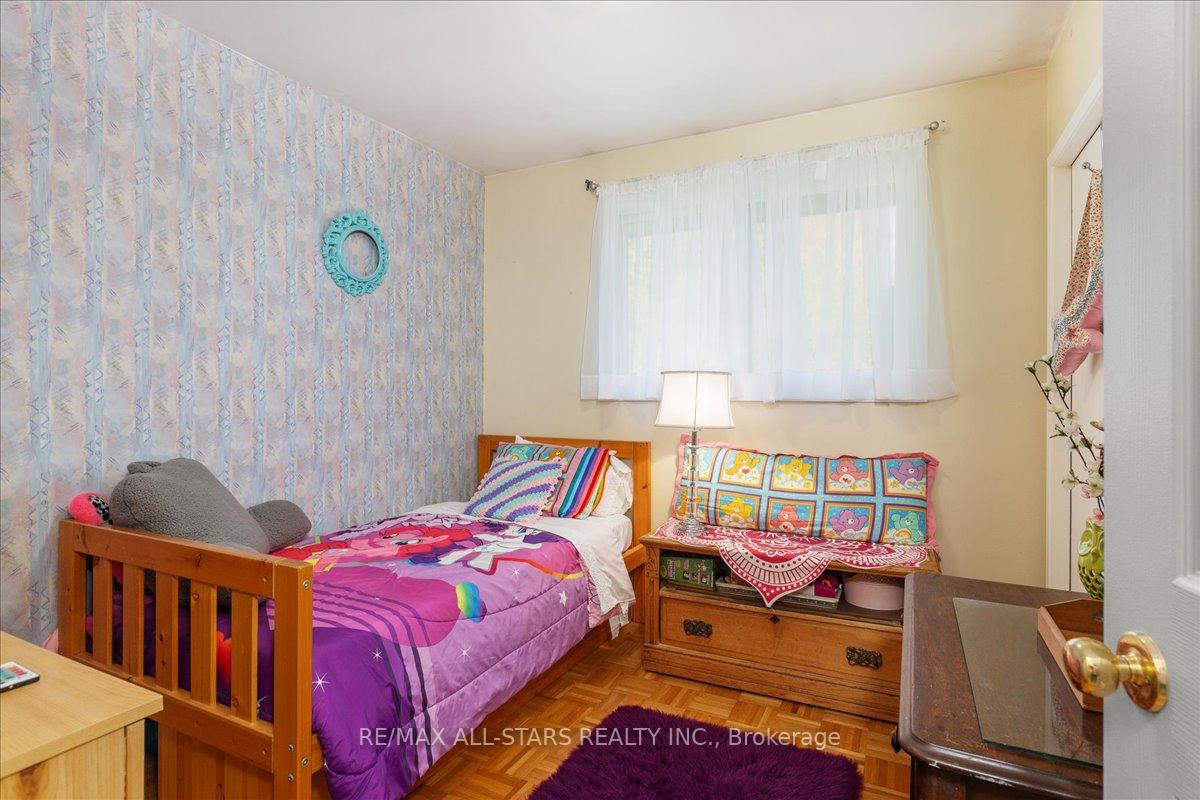 Photo 11 of 20 James Street, Georgina, Pefferlaw — HOMEH