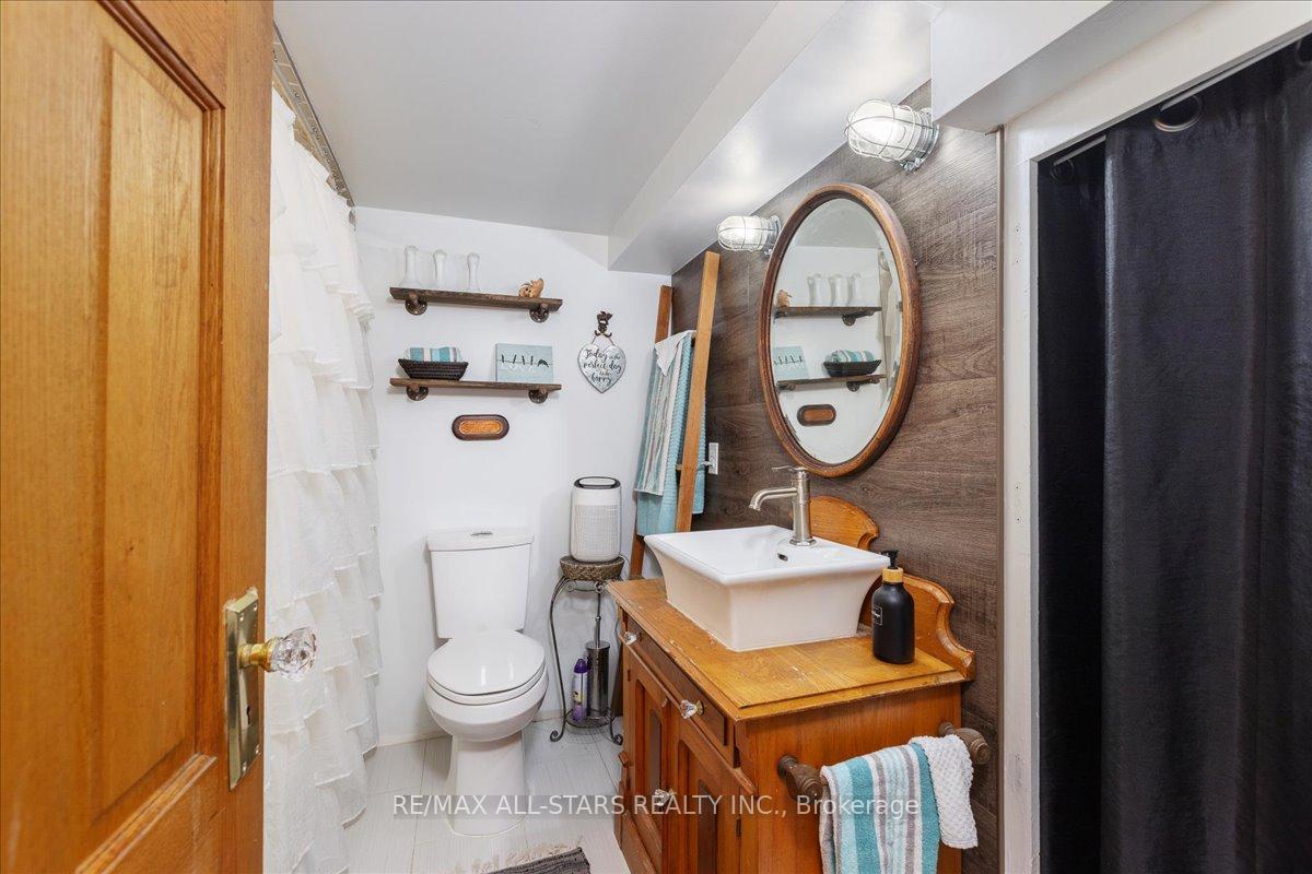 Photo 13 of 20 James Street, Georgina, Pefferlaw — HOMEH