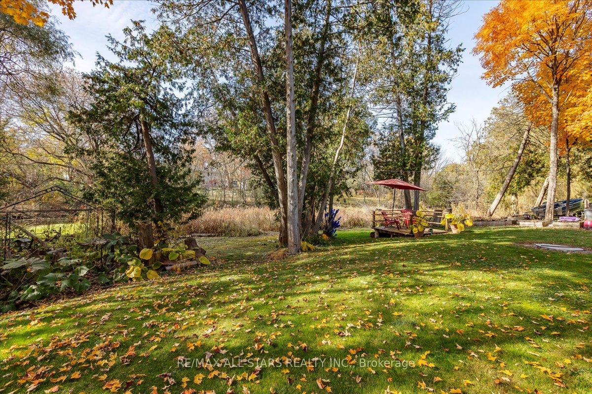 Photo 14 of 20 James Street, Georgina, Pefferlaw — HOMEH