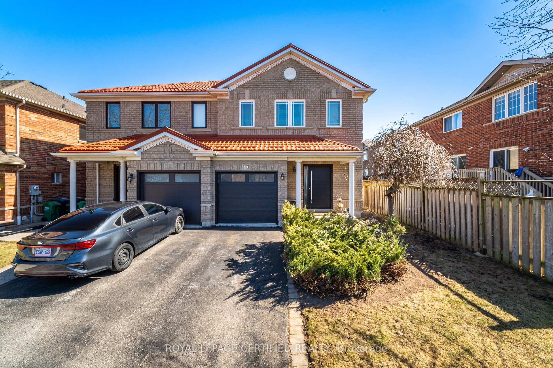 Front of 70 Rivermere Court