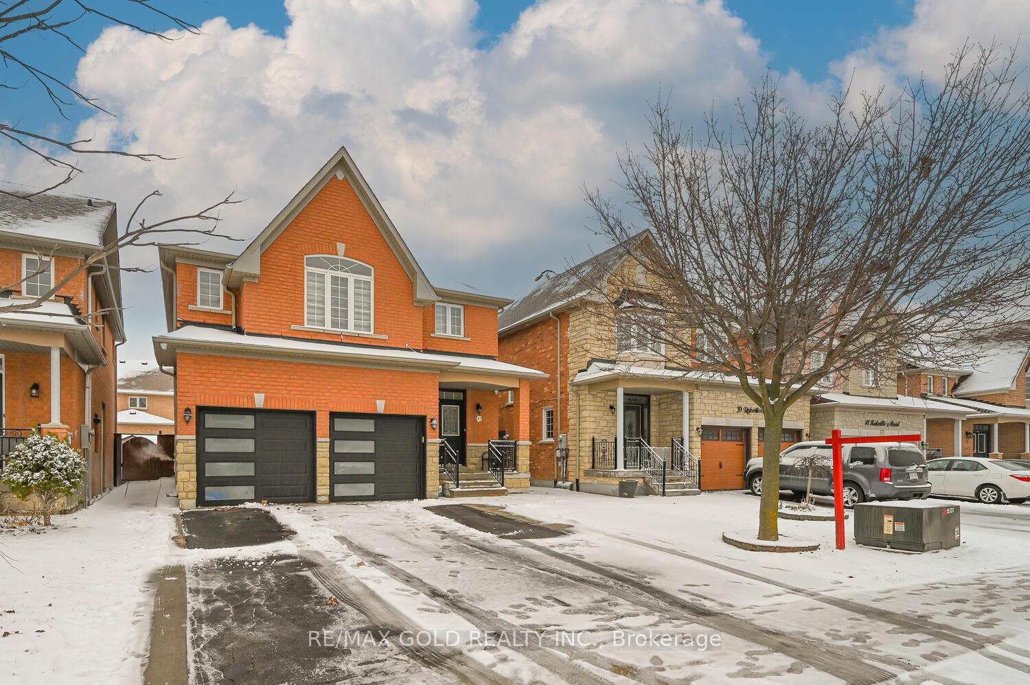 Front of 37 Redwillow Road