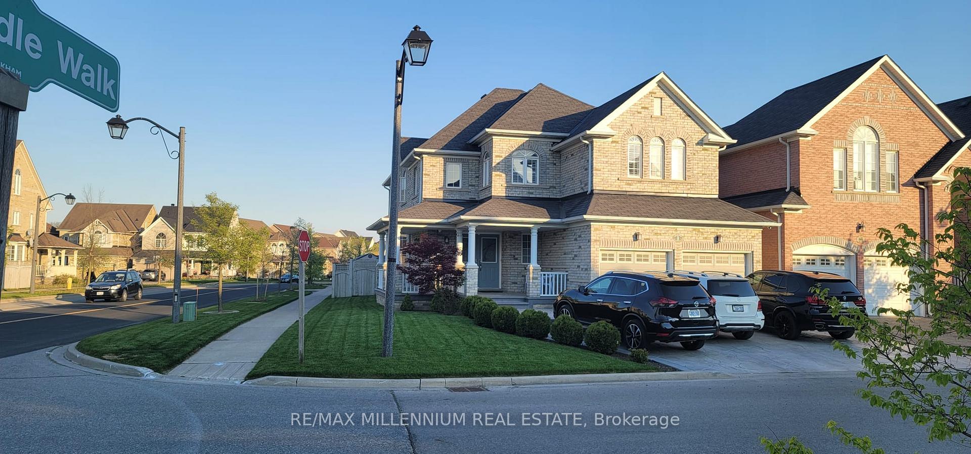Photo 2 of 1 Bracknell Avenue, Markham, Berczy — HOMEH