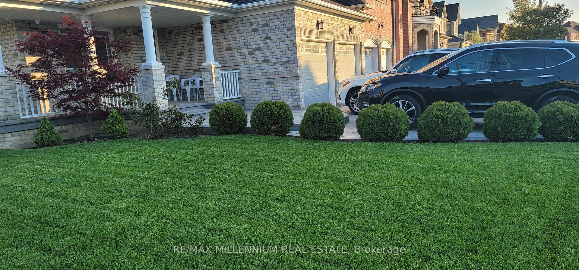 Photo 3 of 1 Bracknell Avenue, Markham, Berczy — HOMEH