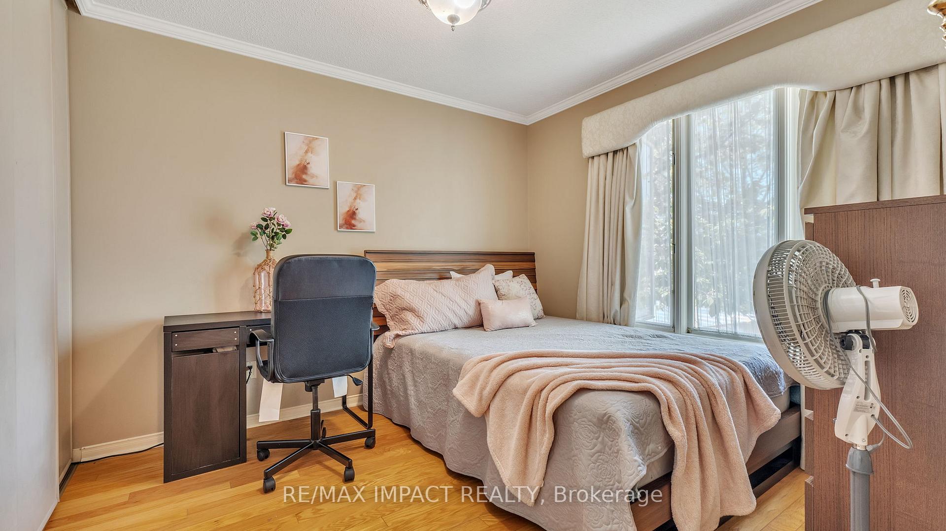 Photo 38 of 1 Beechnut Crescent, Clarington, Courtice — HOMEH