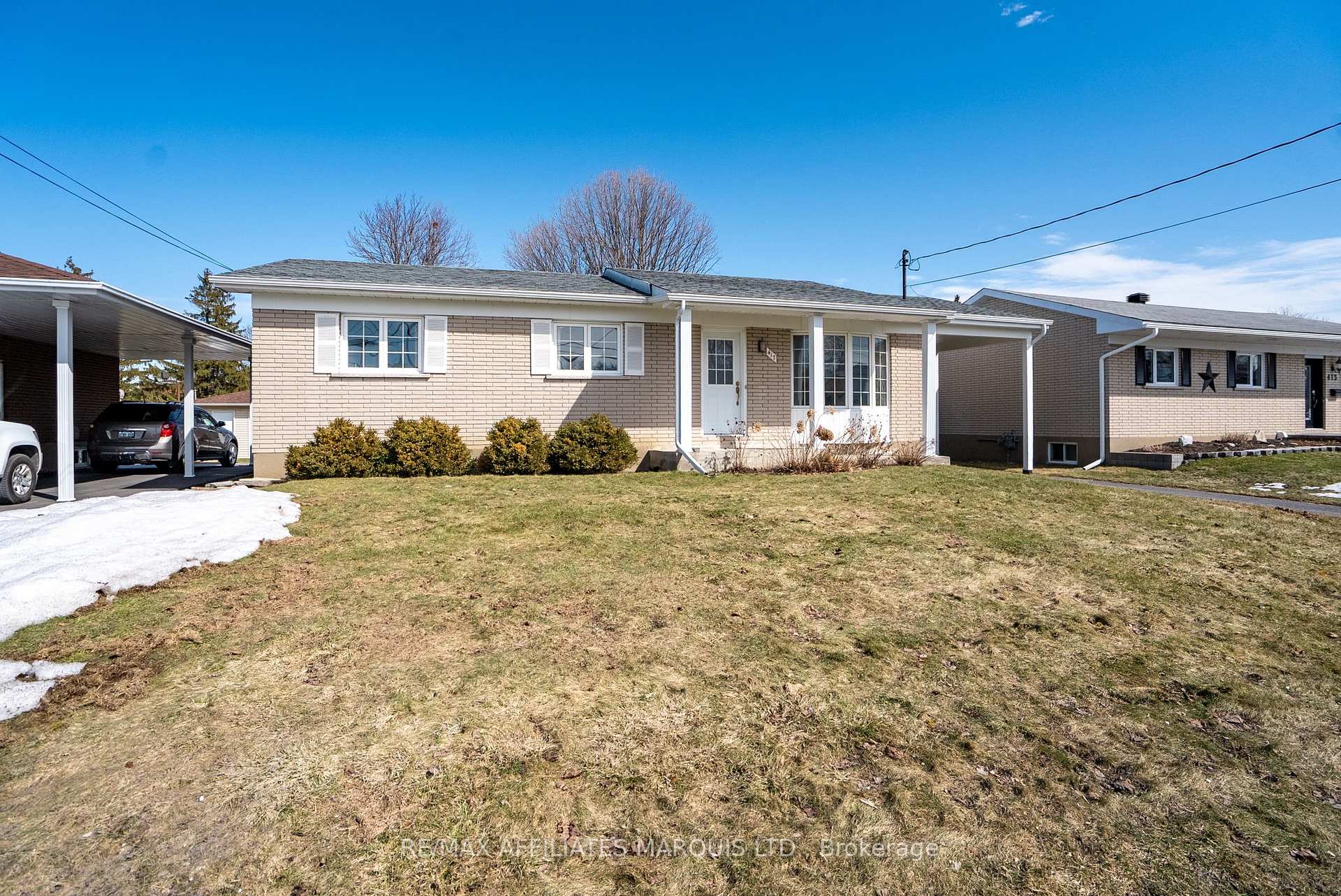 Photo 2 of 417 Lynwood Drive, Cornwall — HOMEH