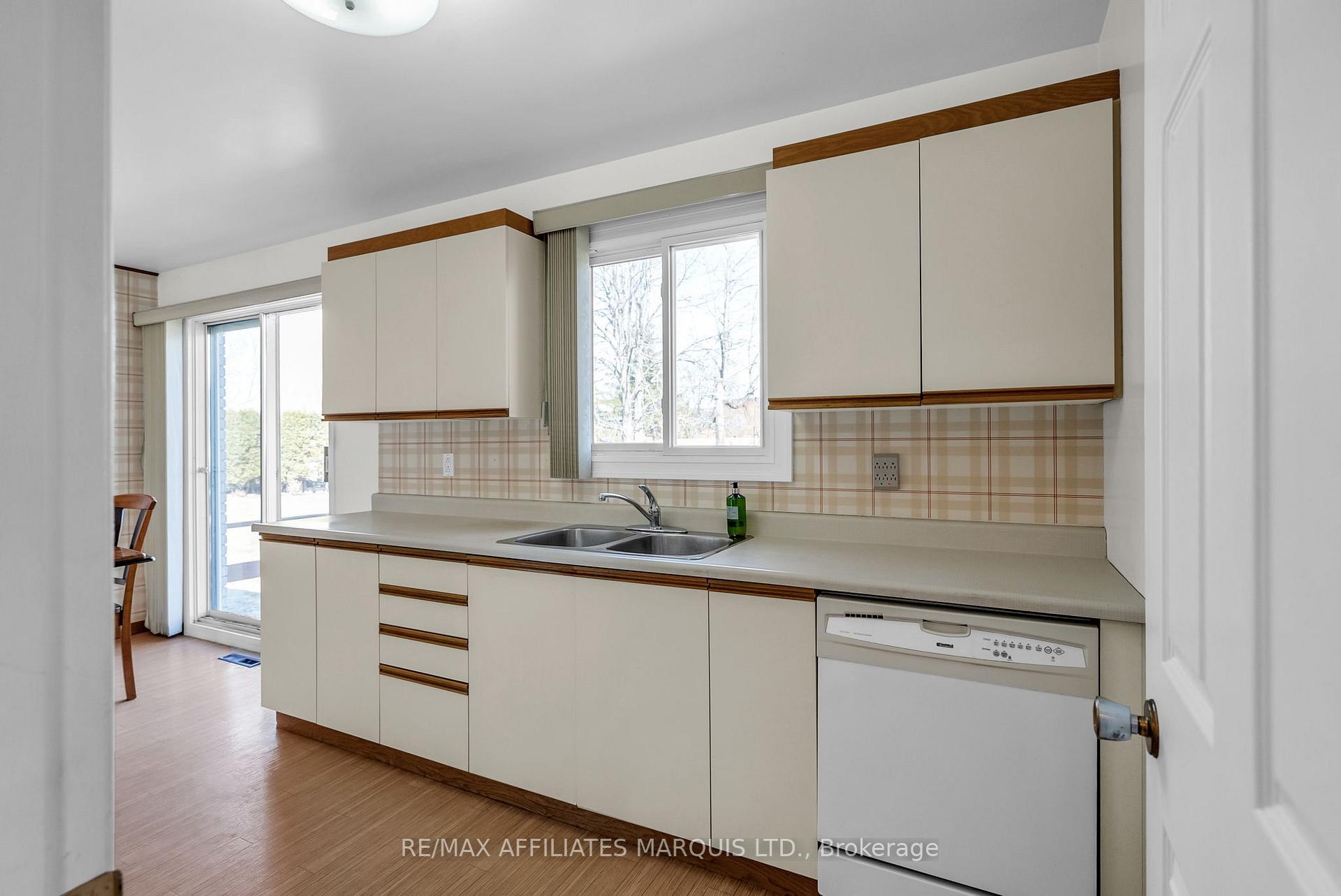 Photo 12 of 417 Lynwood Drive, Cornwall — HOMEH