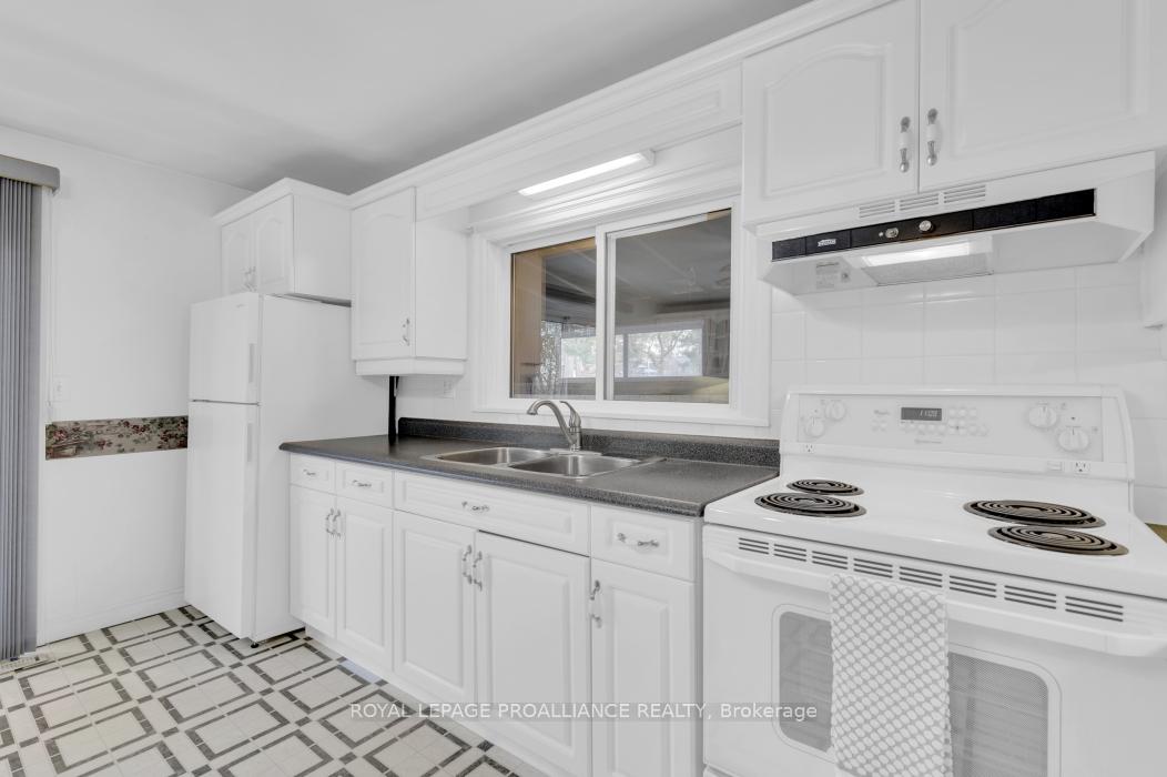 Photo 18 of 73 North Park Gardens, Belleville, Belleville Ward — HOMEH
