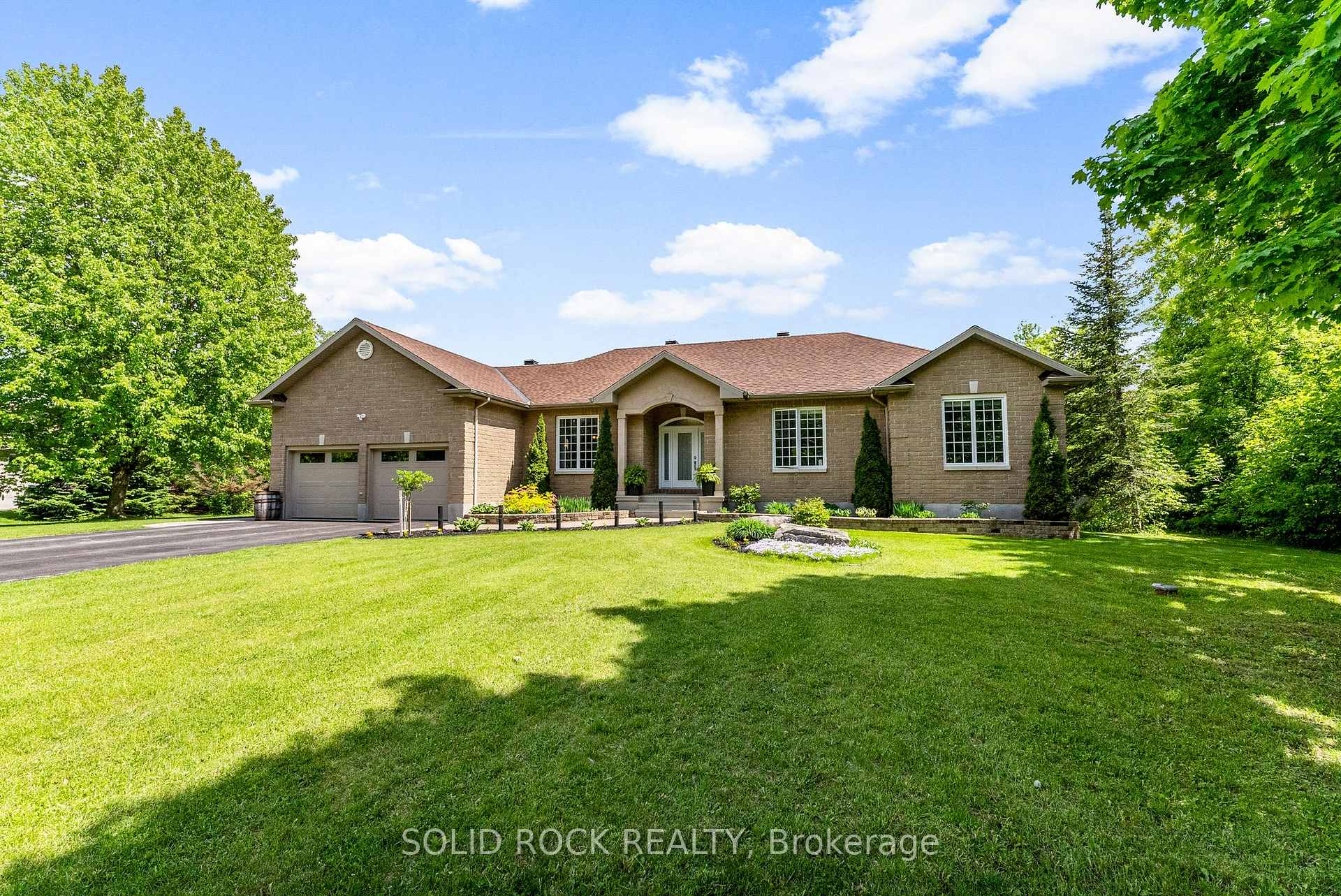 Photo 1 of 6218 Deermeadow Drive, Ottawa, Greely — HOMEH