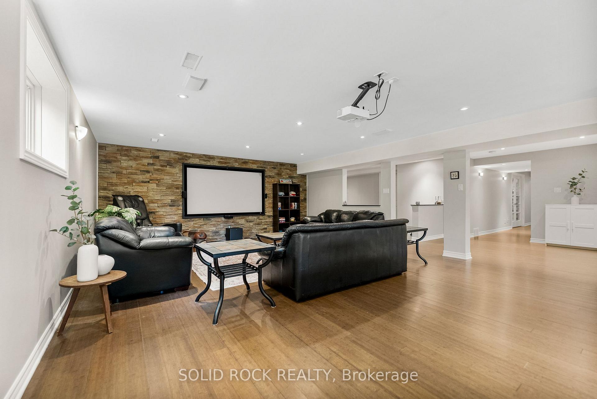 Photo 37 of 6218 Deermeadow Drive, Ottawa, Greely — HOMEH