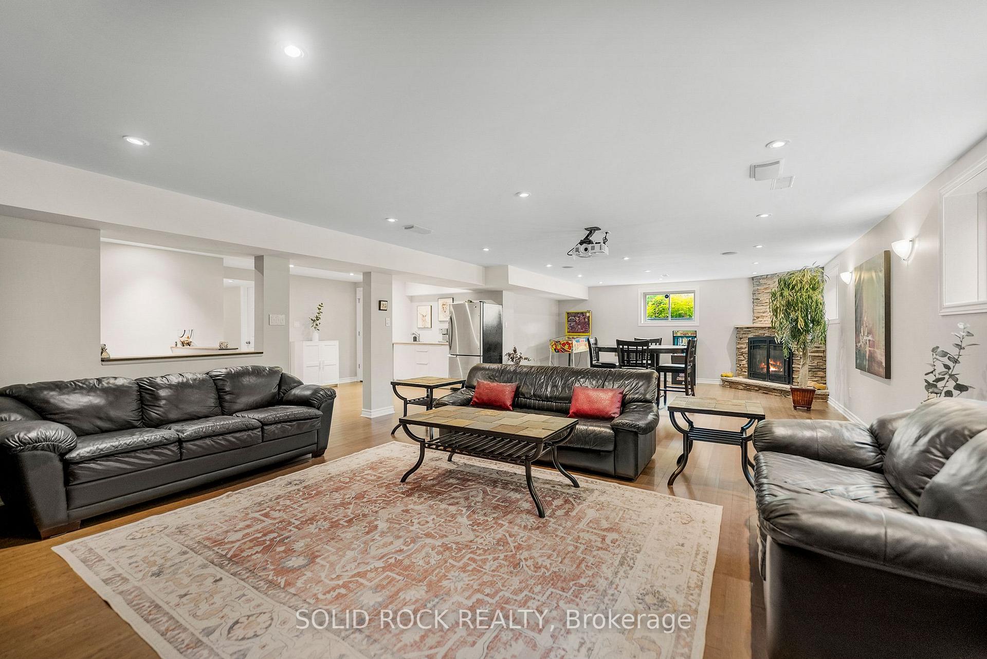 Photo 38 of 6218 Deermeadow Drive, Ottawa, Greely — HOMEH