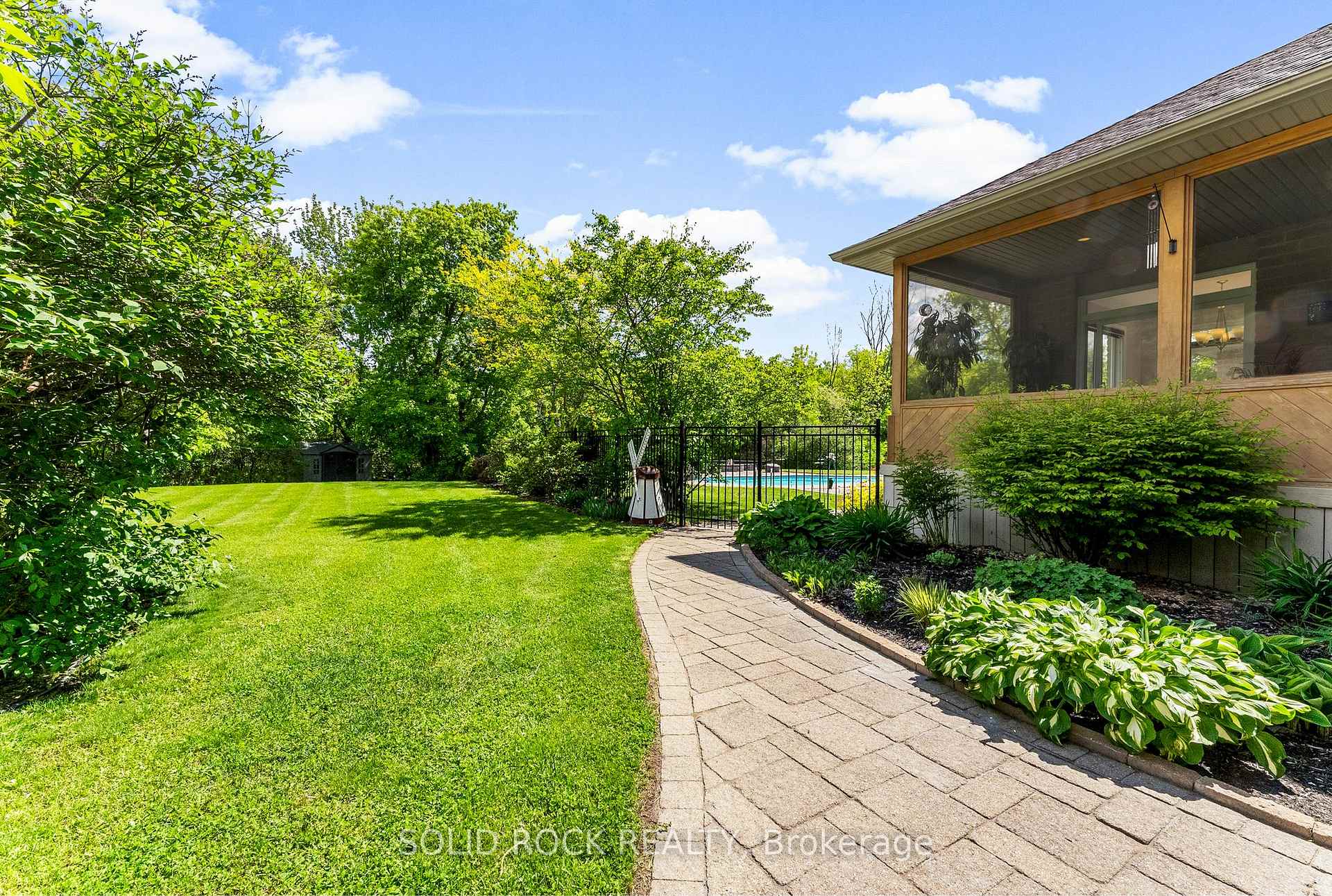 Photo 41 of 6218 Deermeadow Drive, Ottawa, Greely — HOMEH