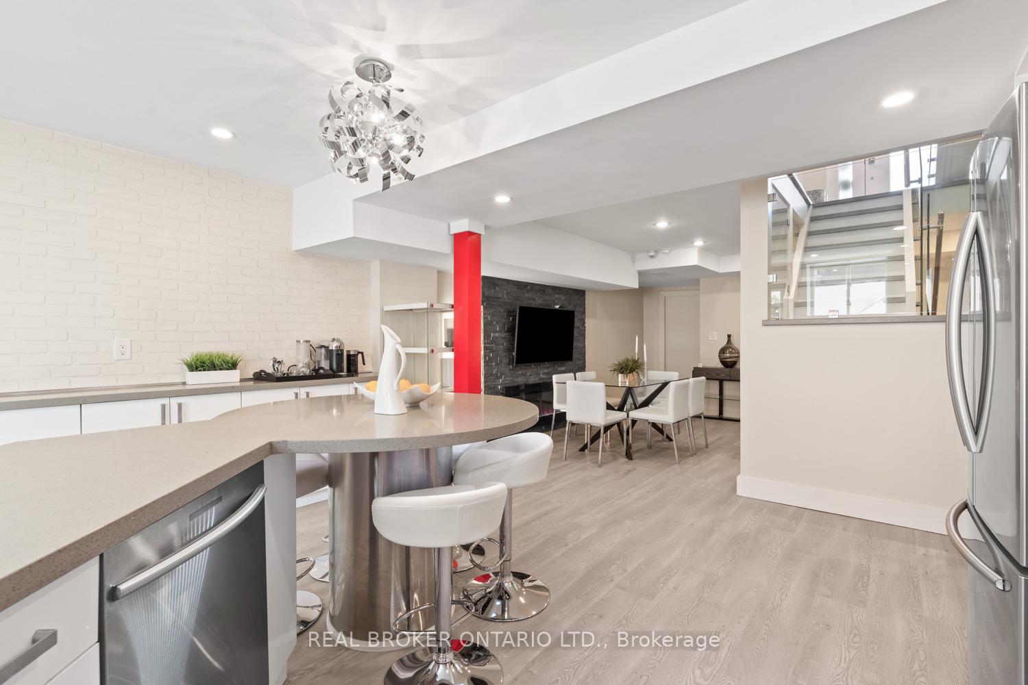 Photo 2 of 1837 Gerrard Street E, Toronto, Woodbine Corridor — HOMEH