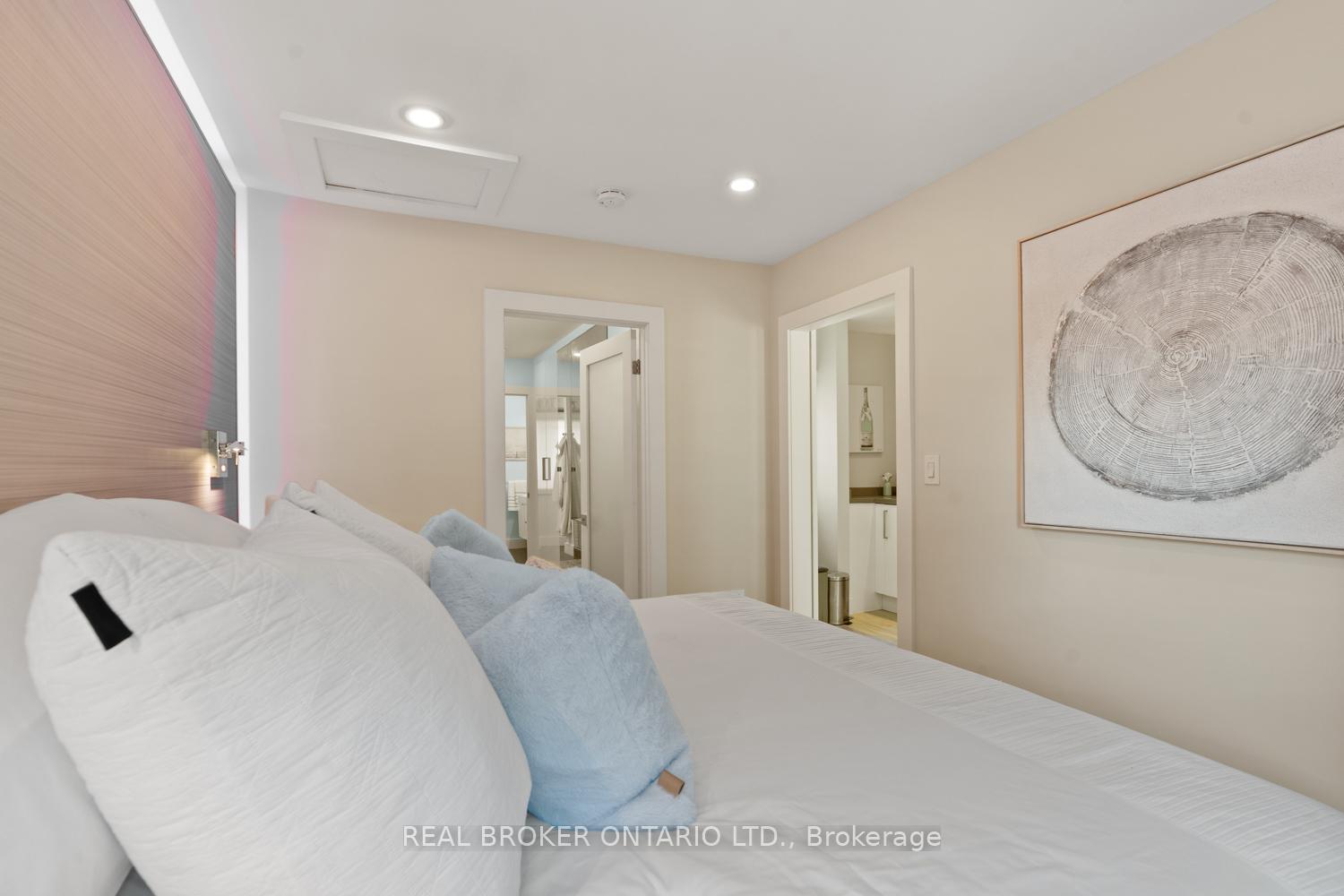 Photo 13 of 1837 Gerrard Street E, Toronto, Woodbine Corridor — HOMEH