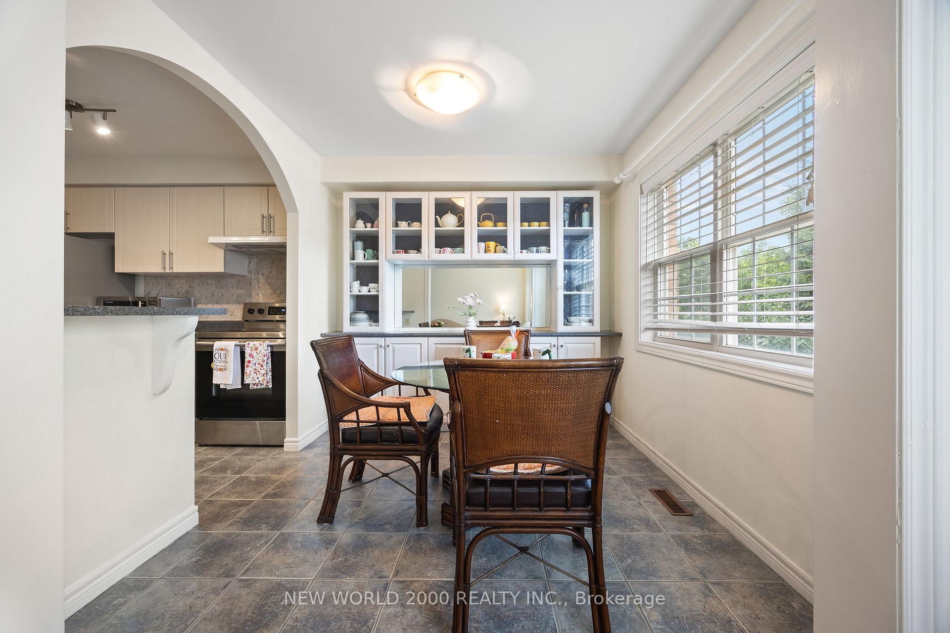 Photo 16 of 22 Hawtin Lane, Aurora, Aurora Grove — HOMEH