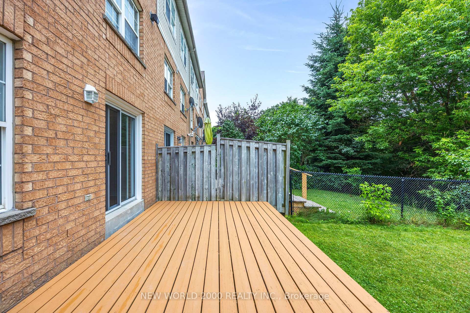 Photo 26 of 22 Hawtin Lane, Aurora, Aurora Grove — HOMEH