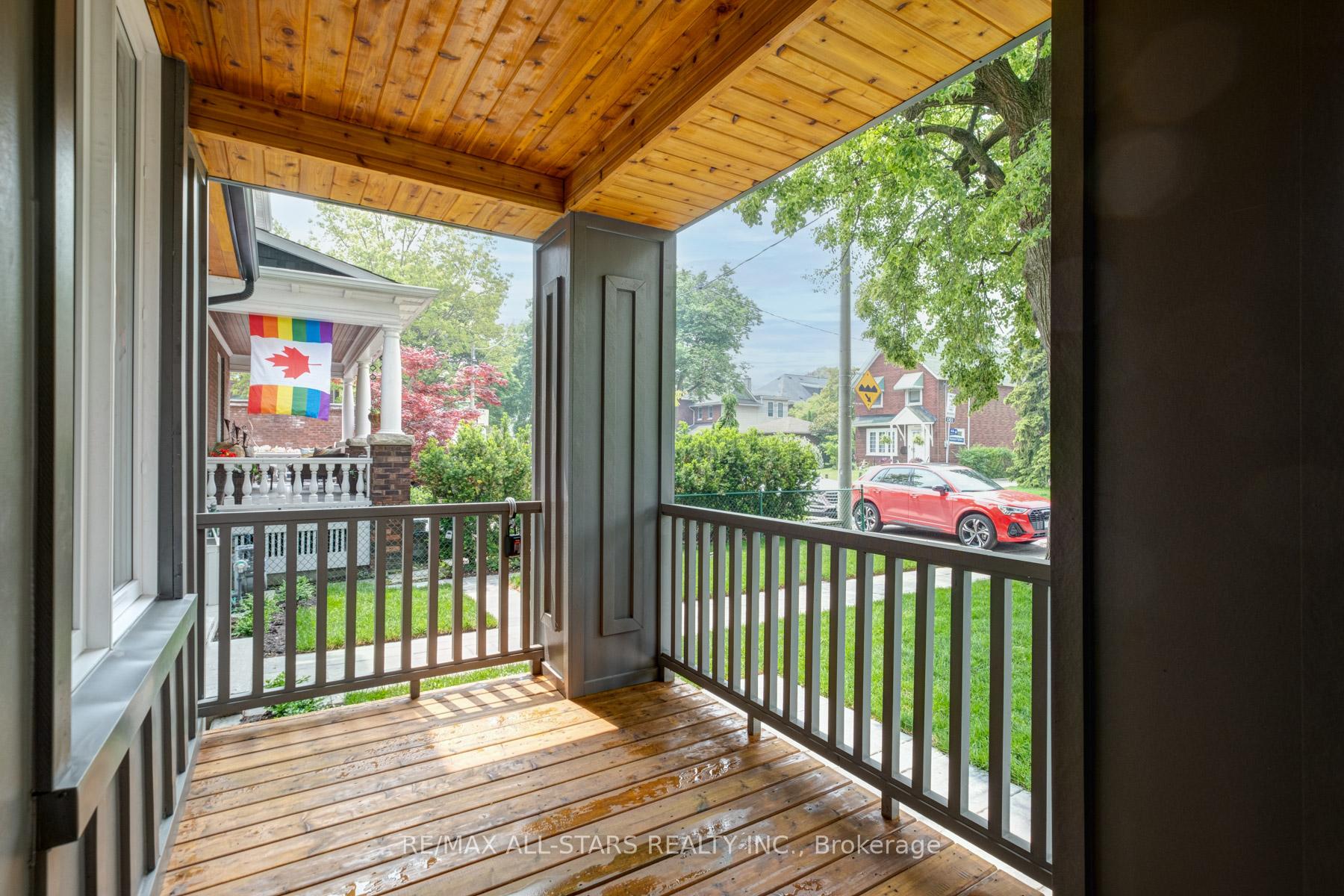 Photo 6 of 5B kimberley Avenue E, Toronto, East End-Danforth — HOMEH