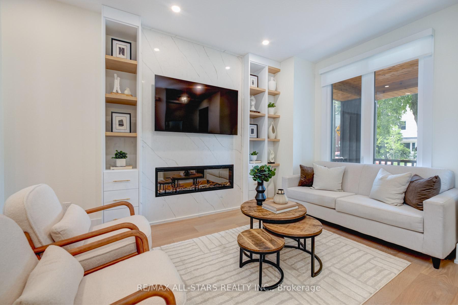 Photo 3 of 5B kimberley Avenue E, Toronto, East End-Danforth — HOMEH