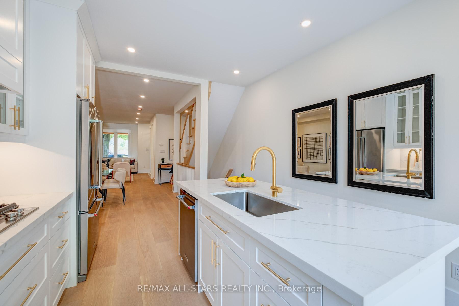 Photo 12 of 5B kimberley Avenue E, Toronto, East End-Danforth — HOMEH