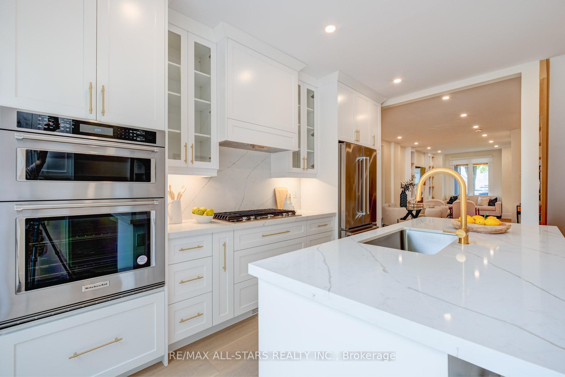 Photo 17 of 5B kimberley Avenue E, Toronto, East End-Danforth — HOMEH