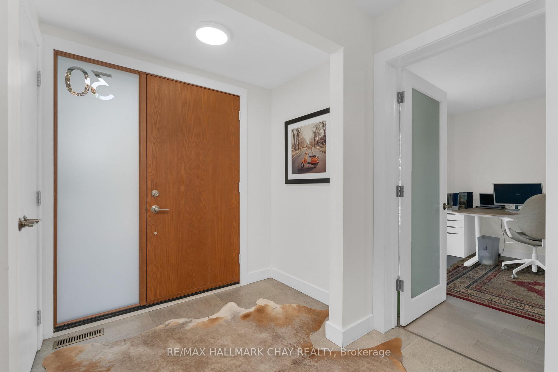 Photo 5 of 30 Valley Drive, Barrie, Sunnidale — HOMEH
