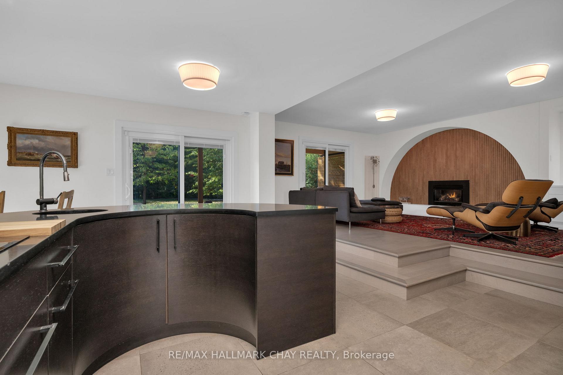 Photo 8 of 30 Valley Drive, Barrie, Sunnidale — HOMEH