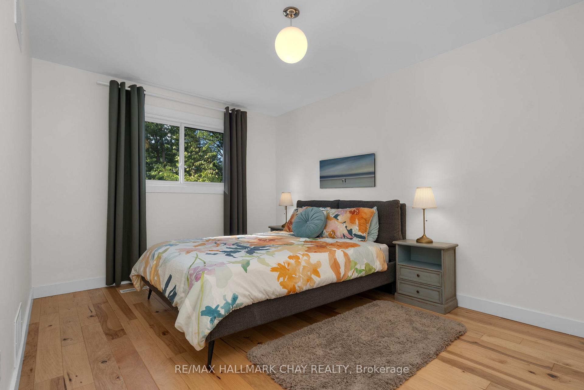 Photo 24 of 30 Valley Drive, Barrie, Sunnidale — HOMEH